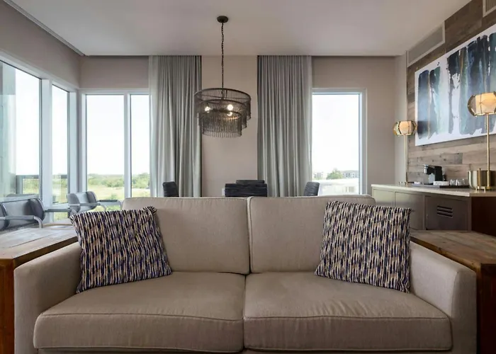 The Stella Hotel, Autograph Collection